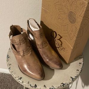 Brand New Vintage 93 Booties in Tan. Never worn, NWT. Women’s size 8.